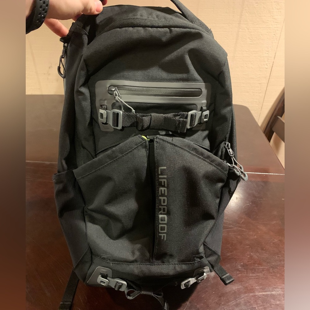 LifeProof Squamish 20L Backpack Black